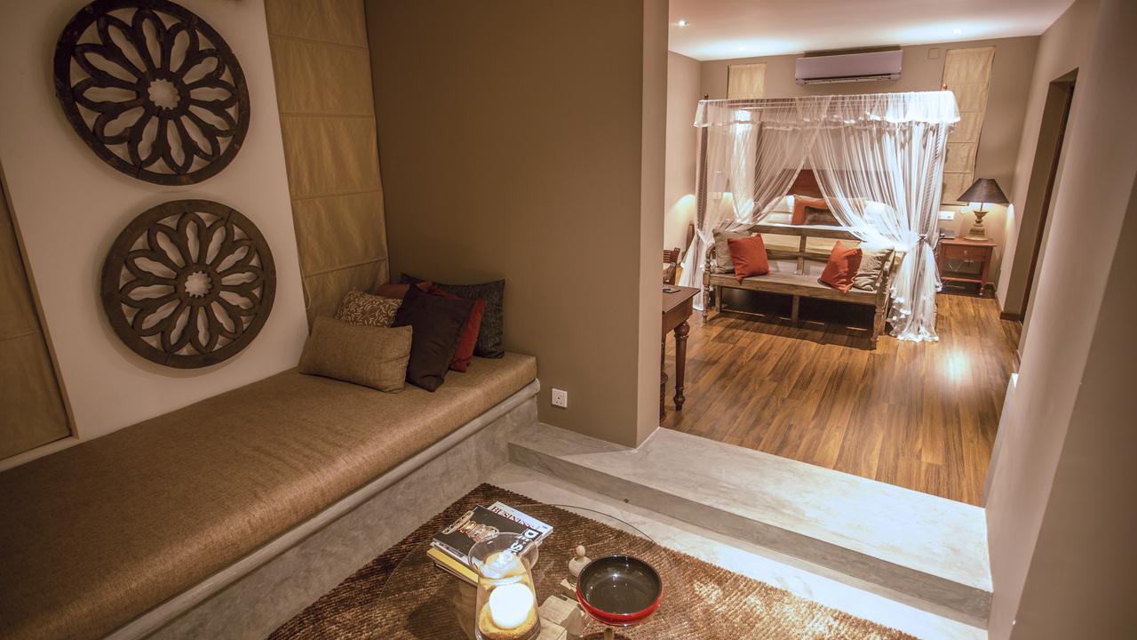 The Mangrove Hotel Colombo Szoba fotó